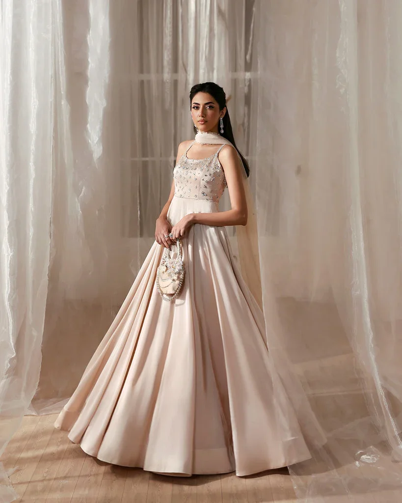 Anouk – Faiza Saqlain Luxury Pret Image 3